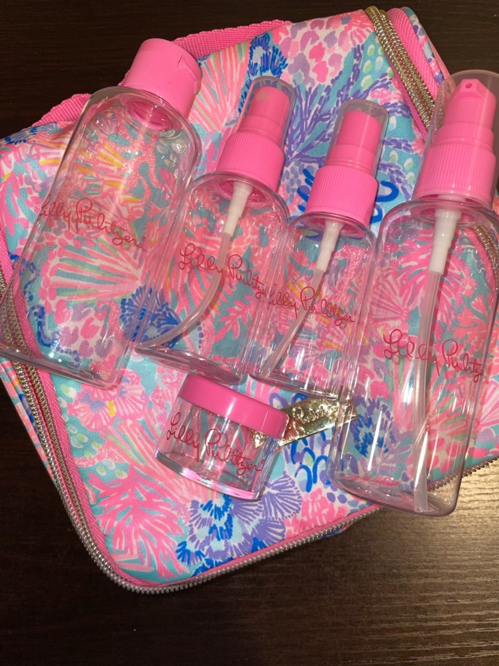 Splendor in the Sand Travel Bag with Airport Appropriate Bottle Set NWOT